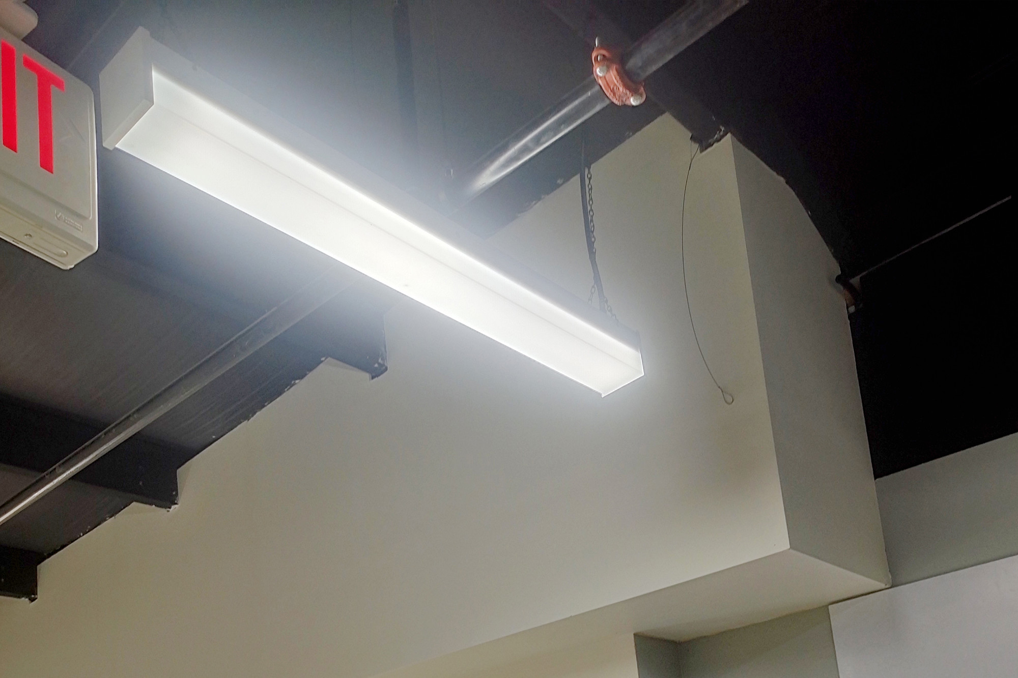 último caso de la compañía sobre Usos envueltos de las luces del LED